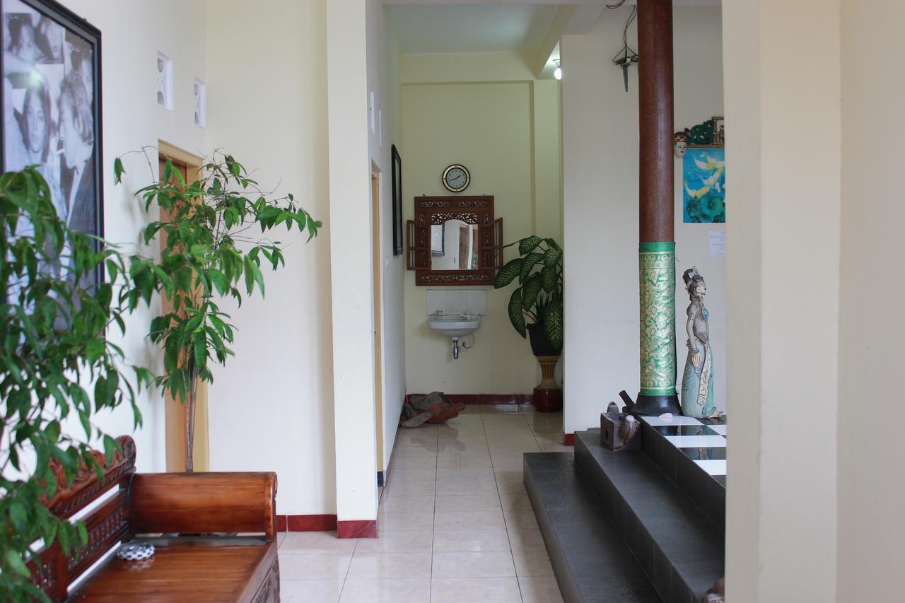 La Javanaise Home Stay Malioboro 요그야카르타 외부 사진