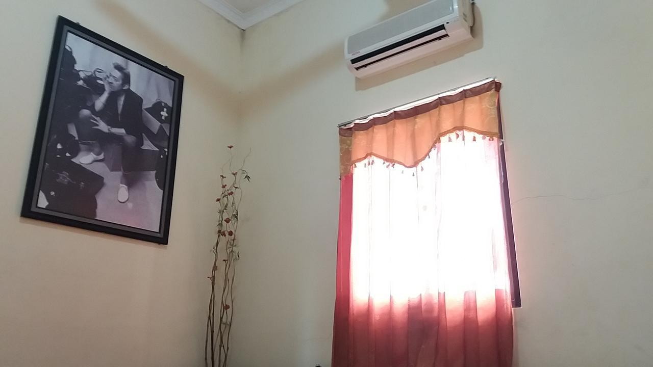 La Javanaise Home Stay Malioboro 요그야카르타 외부 사진
