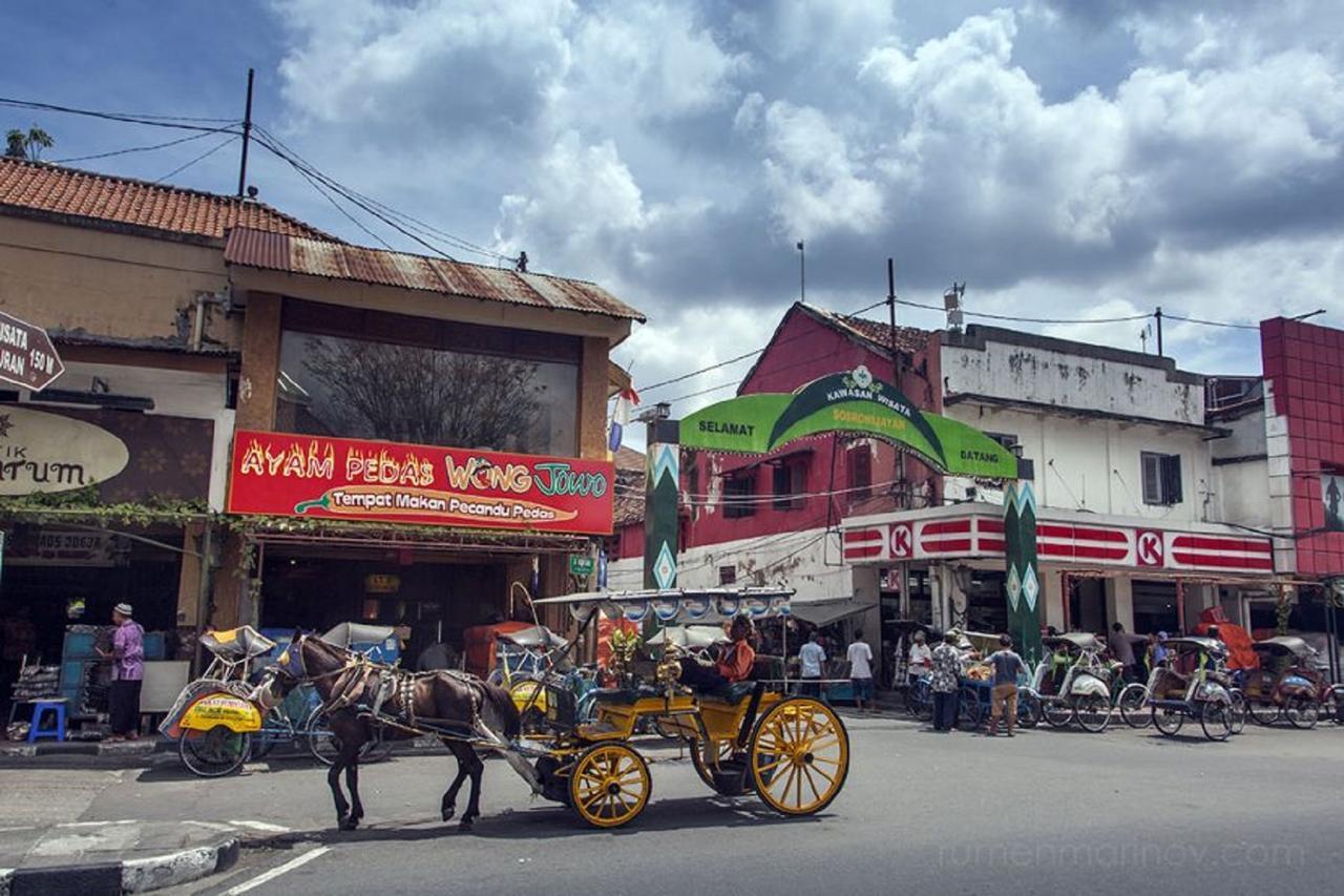 La Javanaise Home Stay Malioboro 요그야카르타 외부 사진