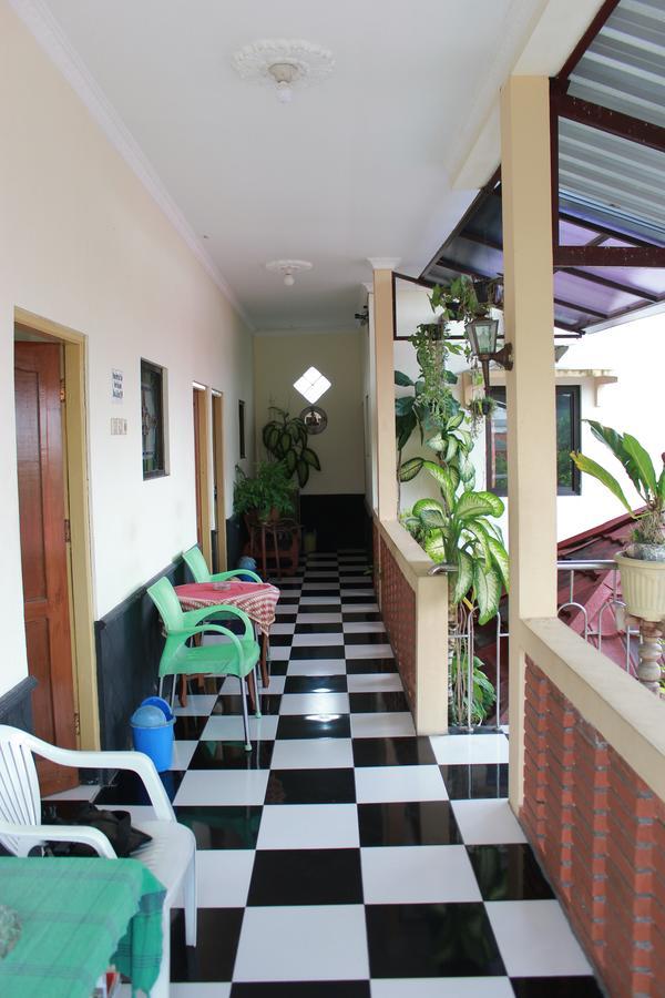 La Javanaise Home Stay Malioboro 요그야카르타 외부 사진