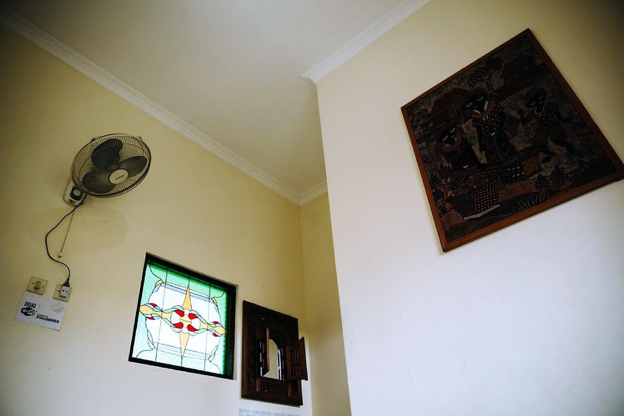 La Javanaise Home Stay Malioboro 요그야카르타 외부 사진