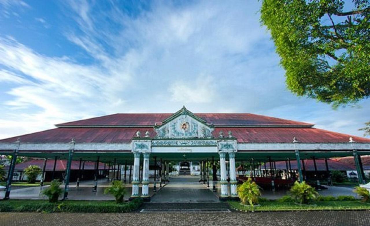 La Javanaise Home Stay Malioboro 요그야카르타 외부 사진