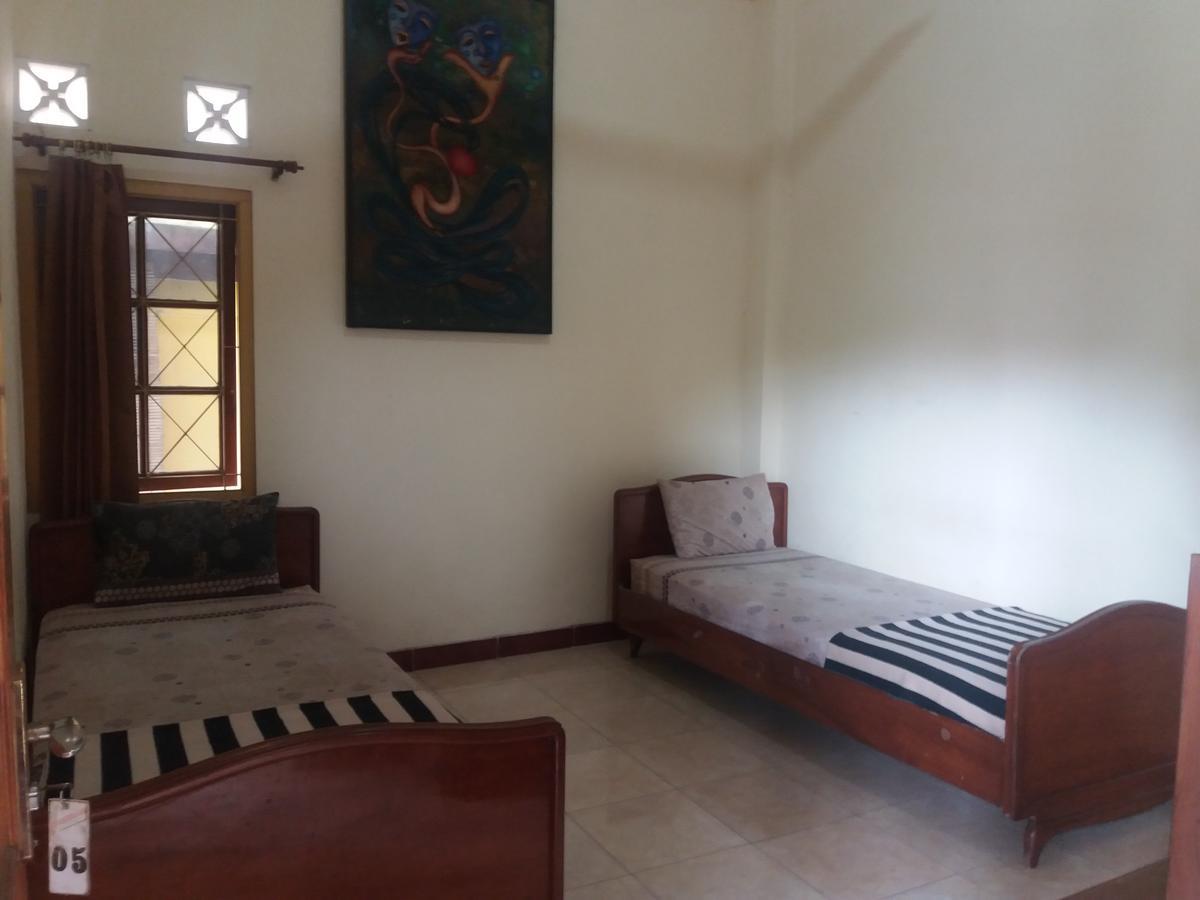 La Javanaise Home Stay Malioboro 요그야카르타 외부 사진