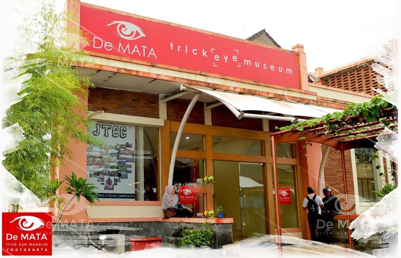 La Javanaise Home Stay Malioboro 요그야카르타 외부 사진