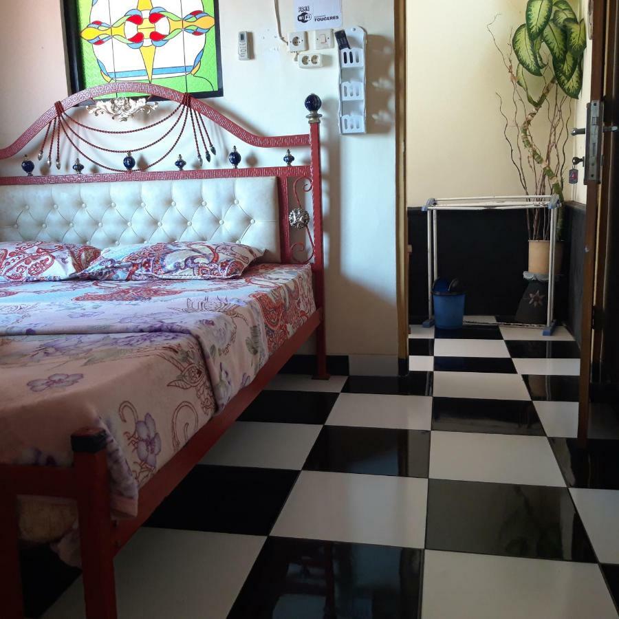 La Javanaise Home Stay Malioboro 요그야카르타 외부 사진